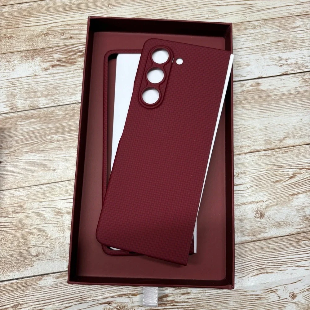 Latercase for Samsung Galaxy Z Fold 5 Crimson Red Impossibly Thin New open‎ Box